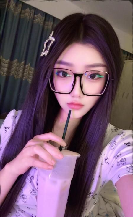 性感诱惑小女友配图4