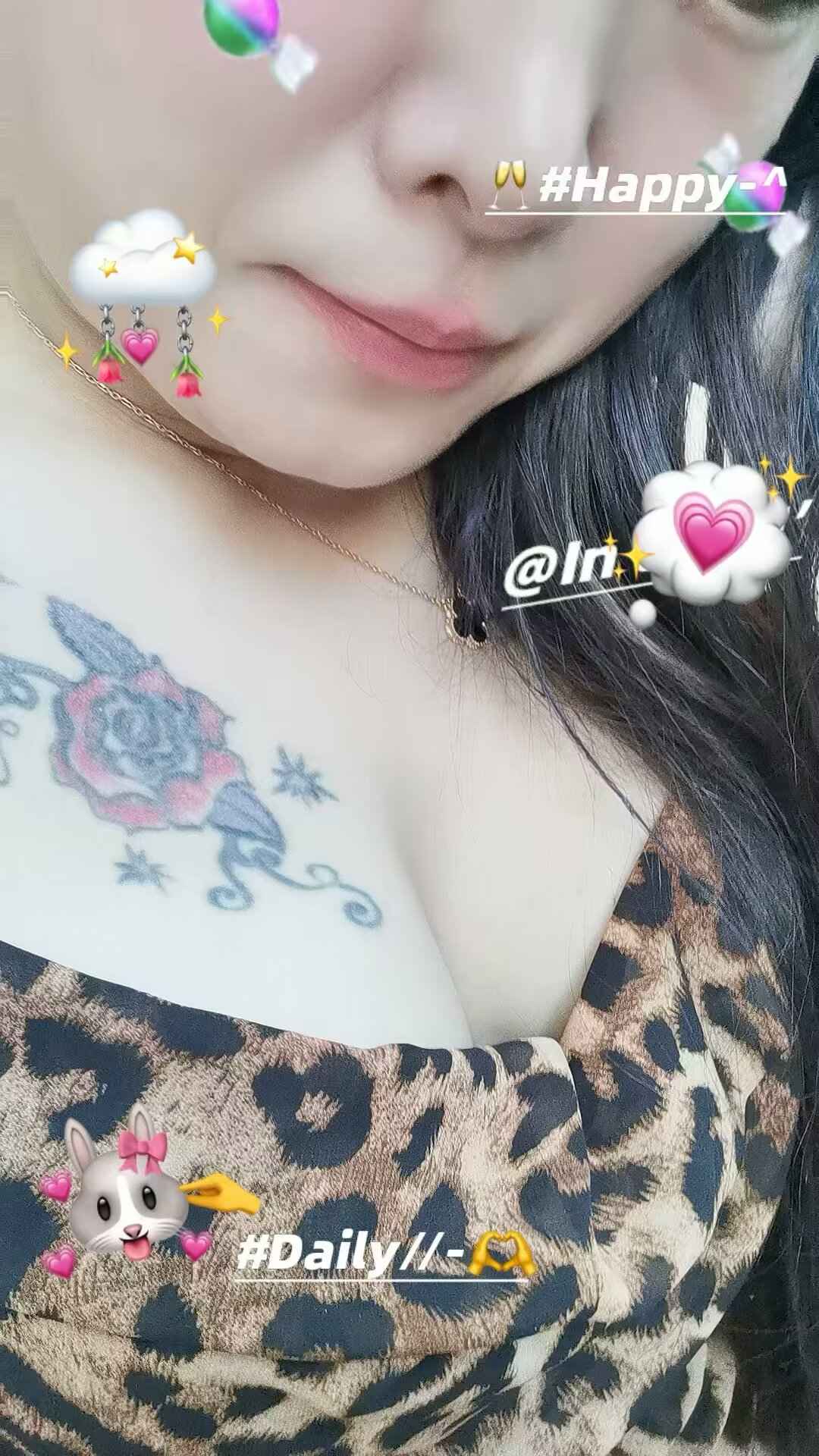 南开区纹身少妇配图2