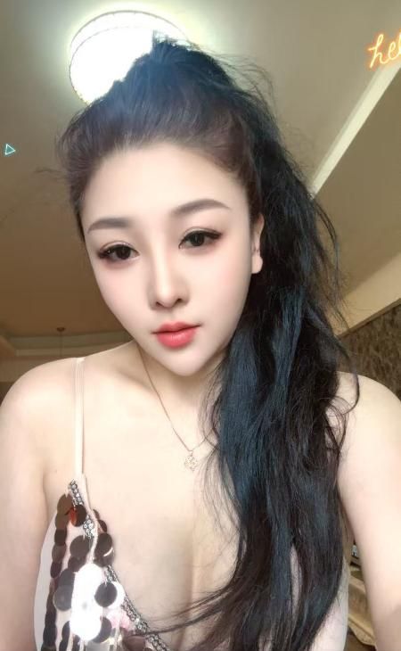 东莞常平爆乳少妇配图3