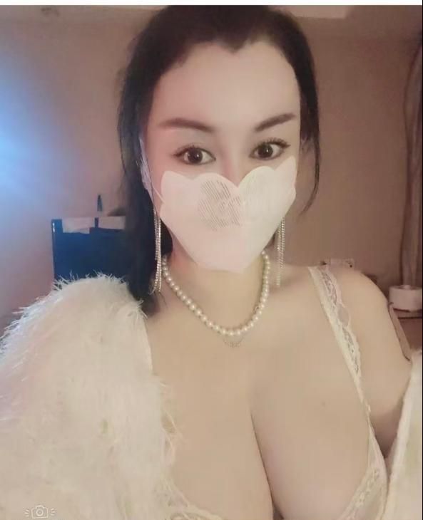 粉奶巨乳莎莎-买色网