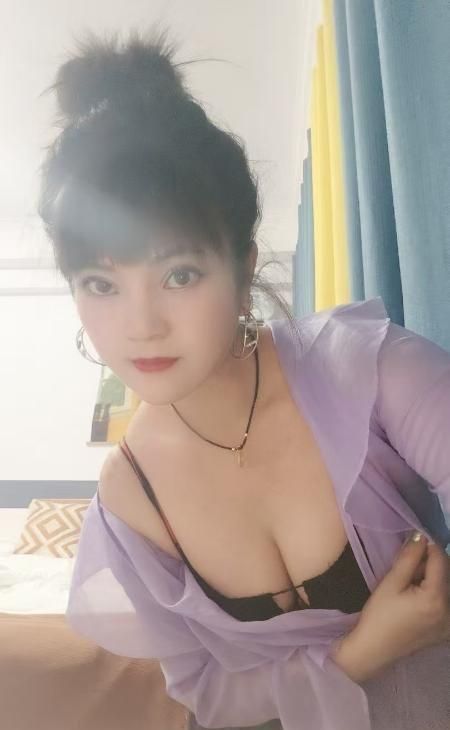 石家庄微胖丰满少妇配图1