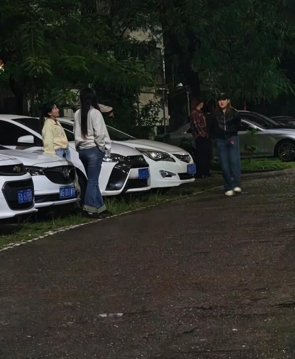 江宁站街女配图3