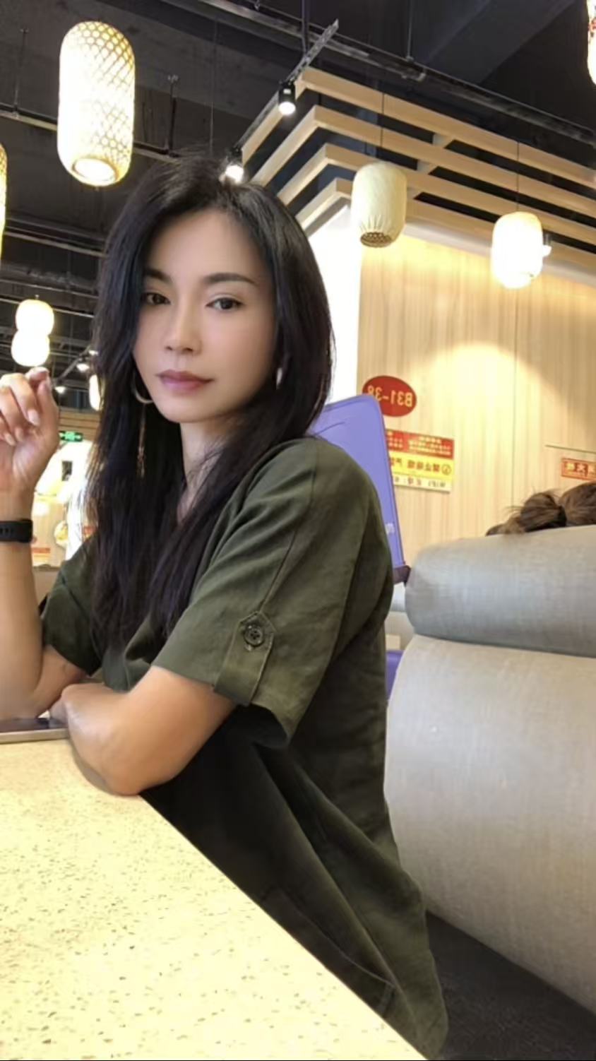 风骚御姐小漫配图2