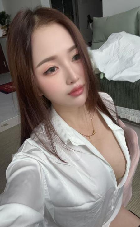 丰台前凸后翘妹子配图1