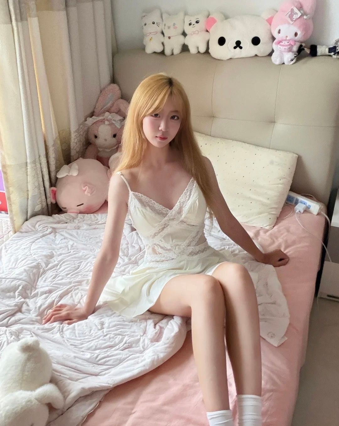 沙河口黄毛丫头配图2