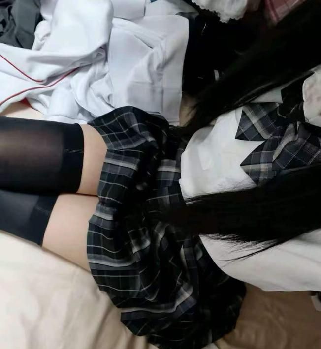 江岸JK小妹零零后配图2