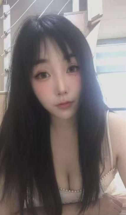 魔性御姐身材配图2