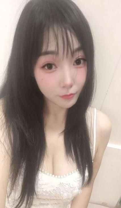 魔性御姐身材配图1