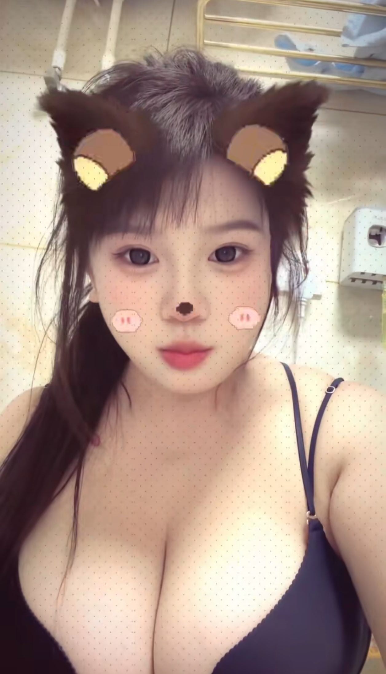拱墅大胸妹配图1