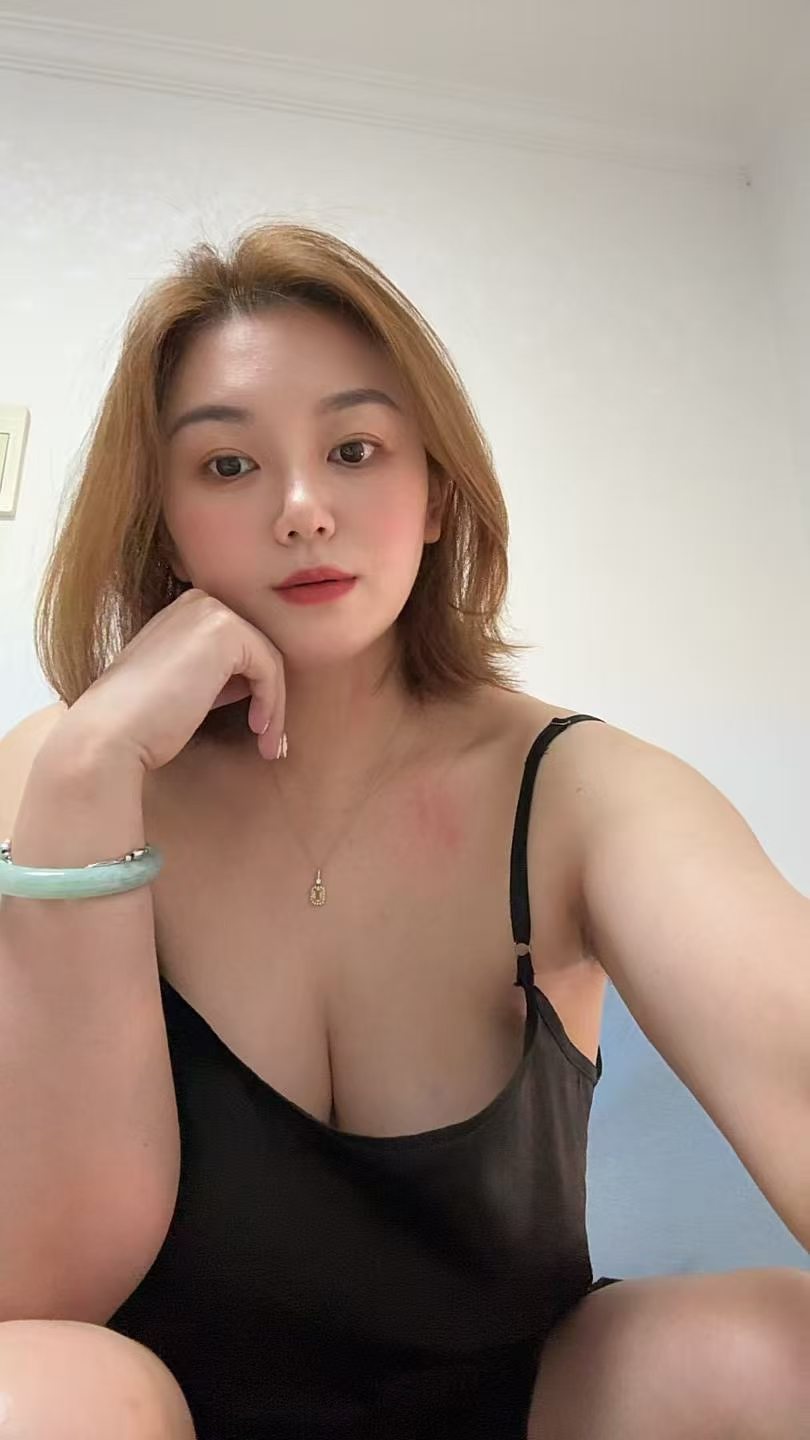 少妇小燕子配图1