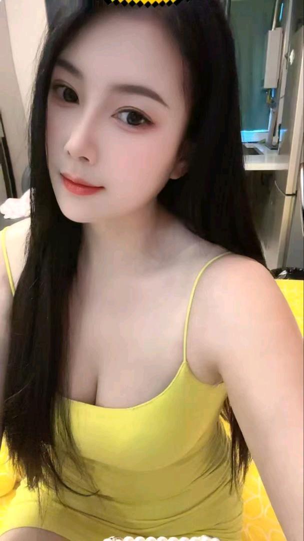 黄泥磅骚货御姐配图3