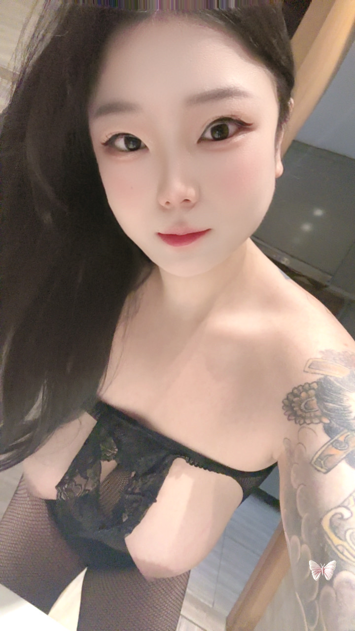大胸美女爱叫爸爸-品茶社