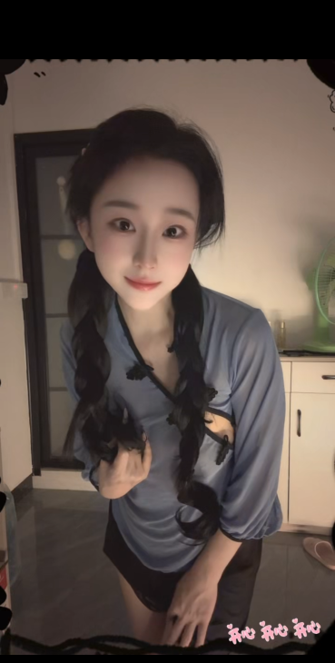 天河童颜巨乳配图2