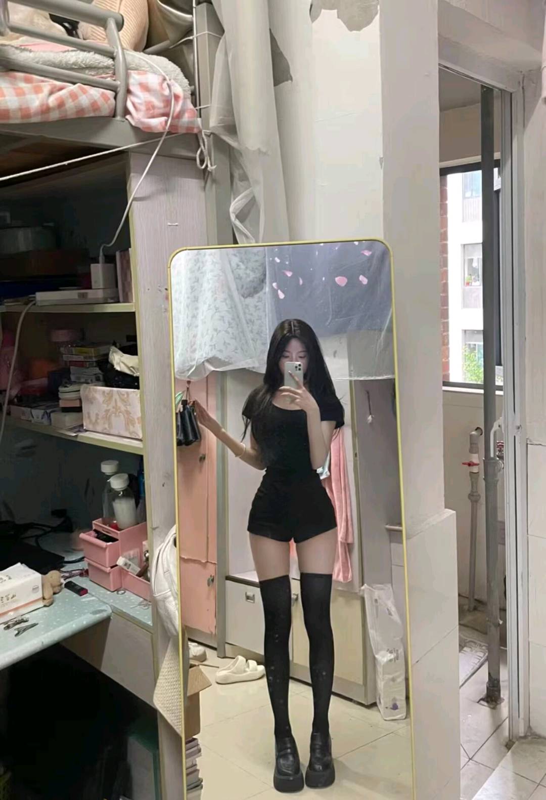 学嫩妹兼职-买色网