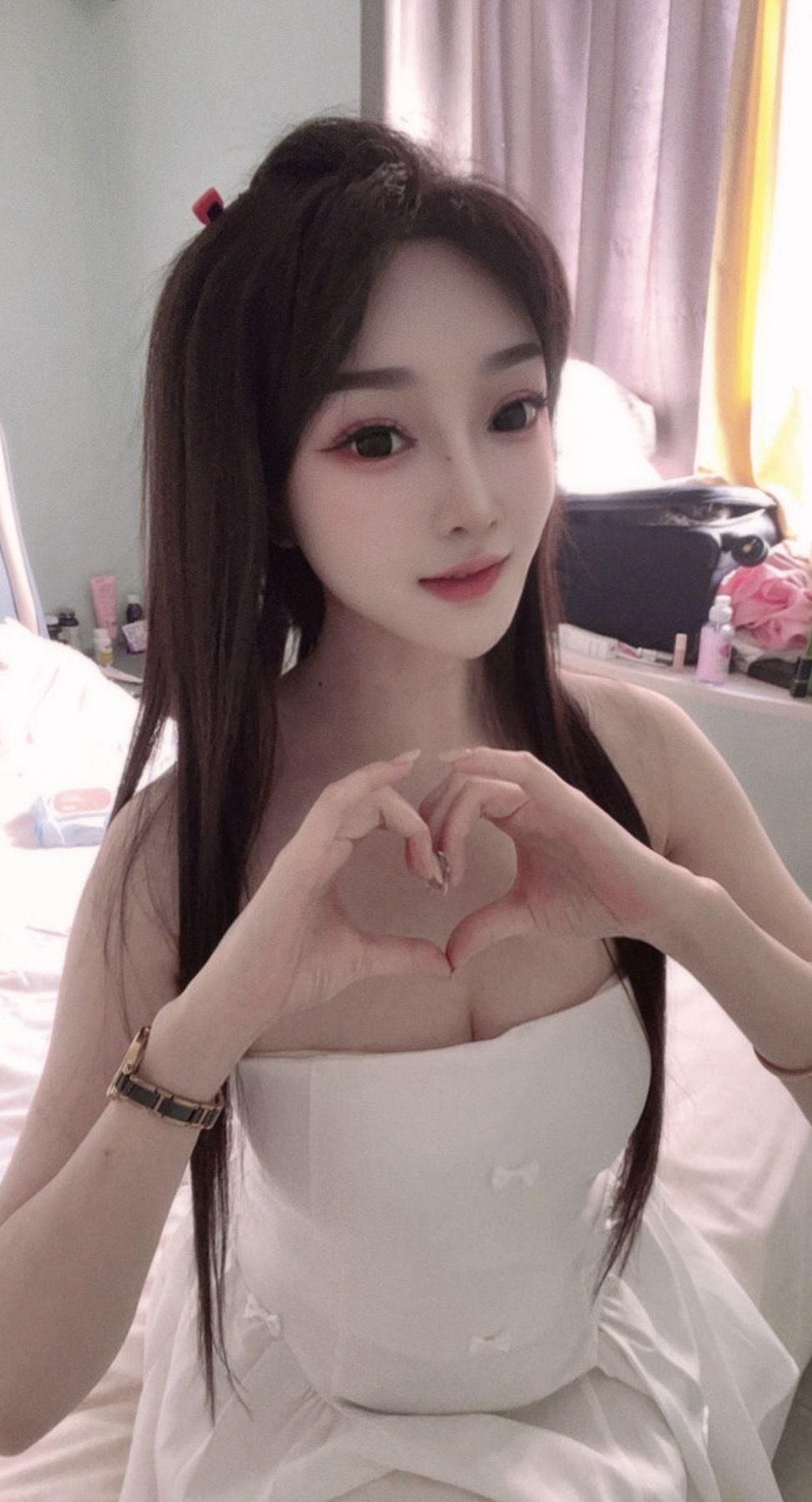 风骚少妇小璐配图1