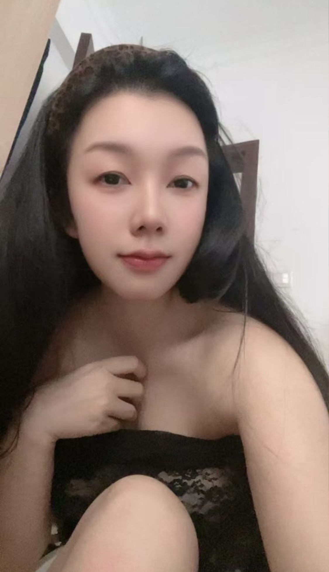 纵欲上瘾少妇配图1