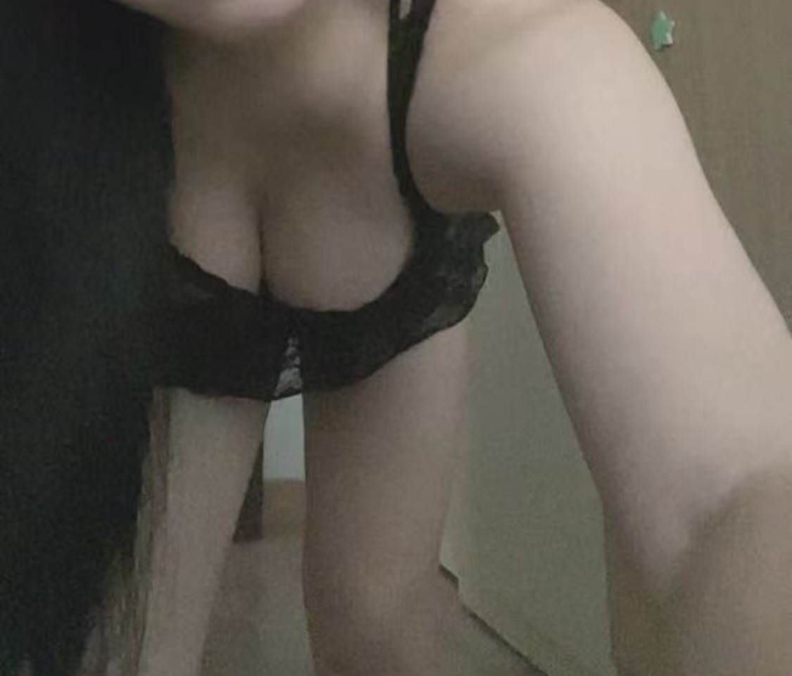 纵欲上瘾少妇配图4