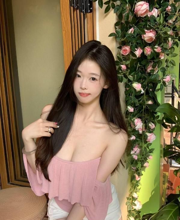 服务颜值诗诗配图4