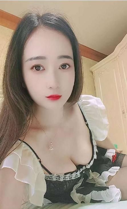 浦东3张服务系小姐姐-买色网