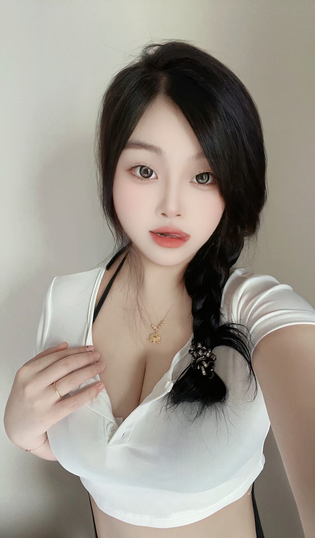 很润的小骚妹-买色网