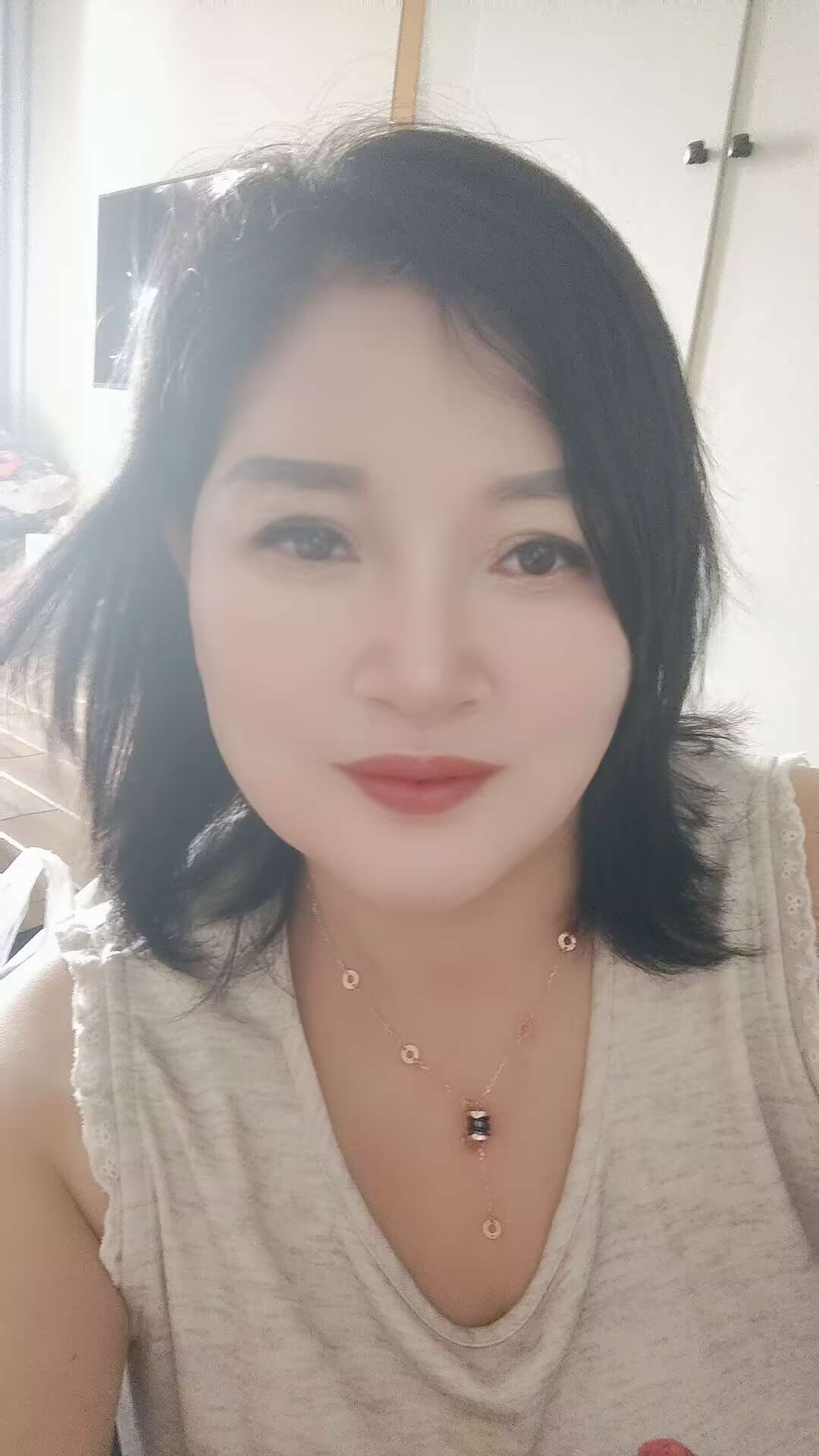 熟女兼职英子-买色网