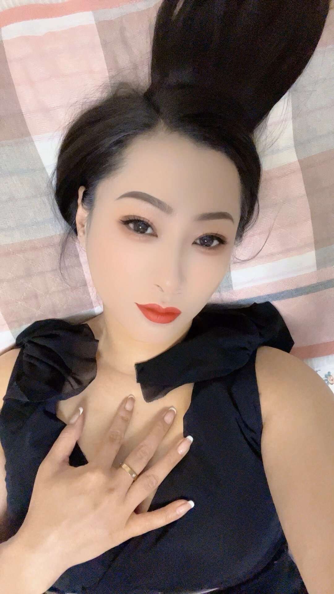 新村体验很棒的姐姐-买色网