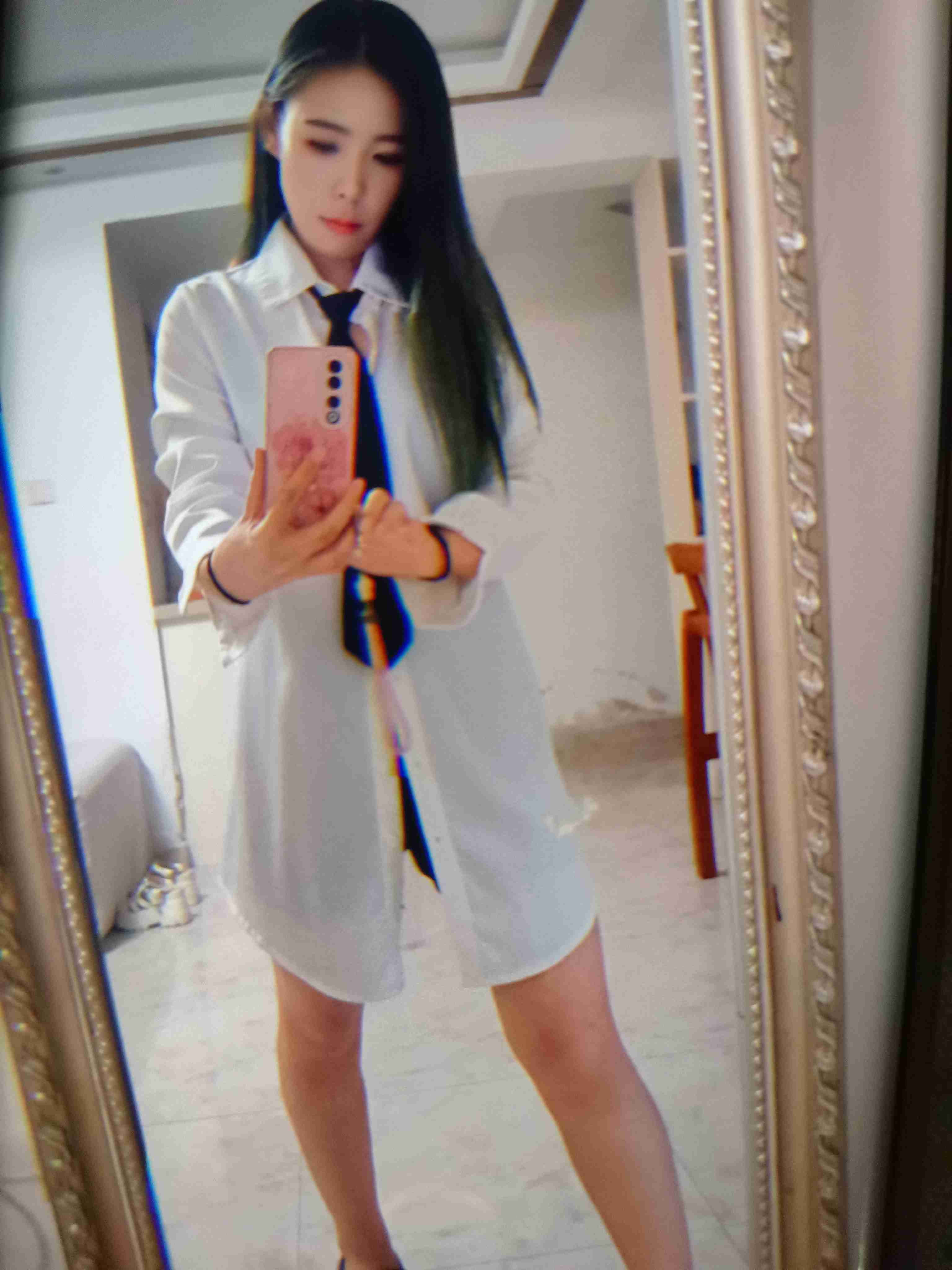 昆山市花桥少妇配图2