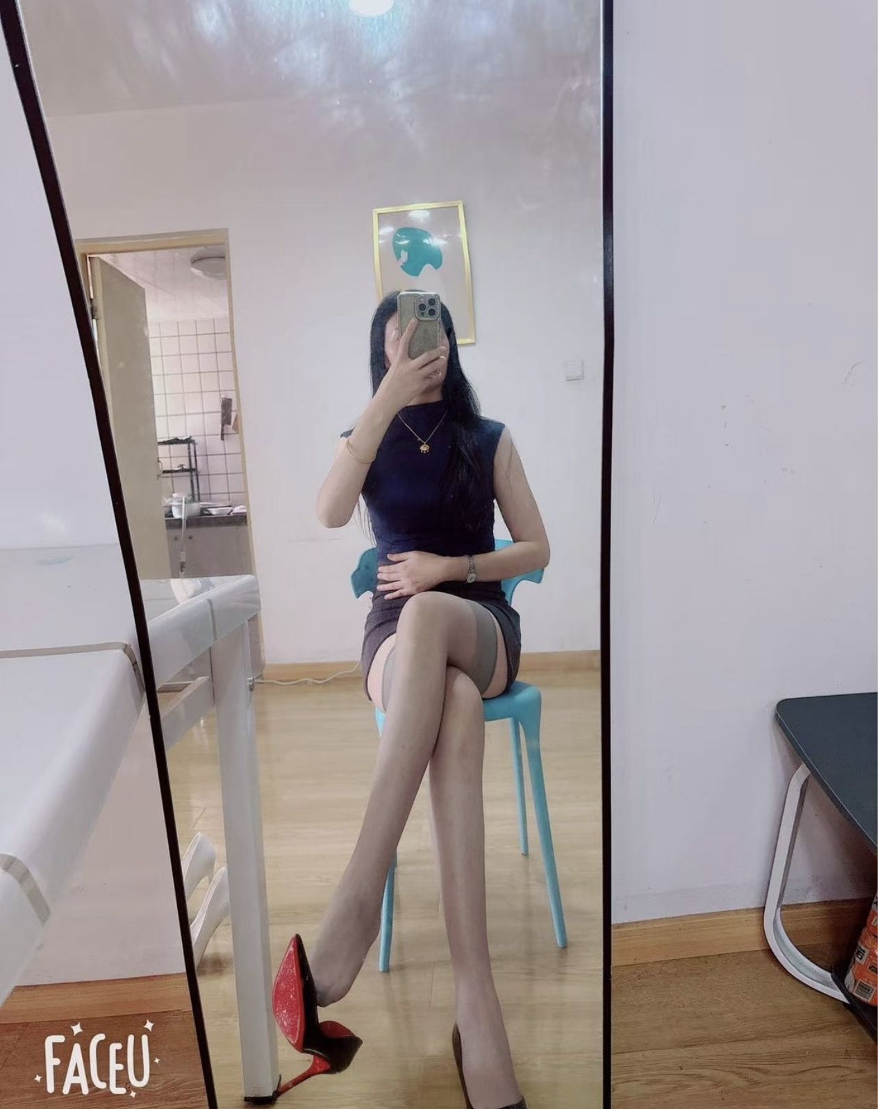 长腿少妇兼职92配图1