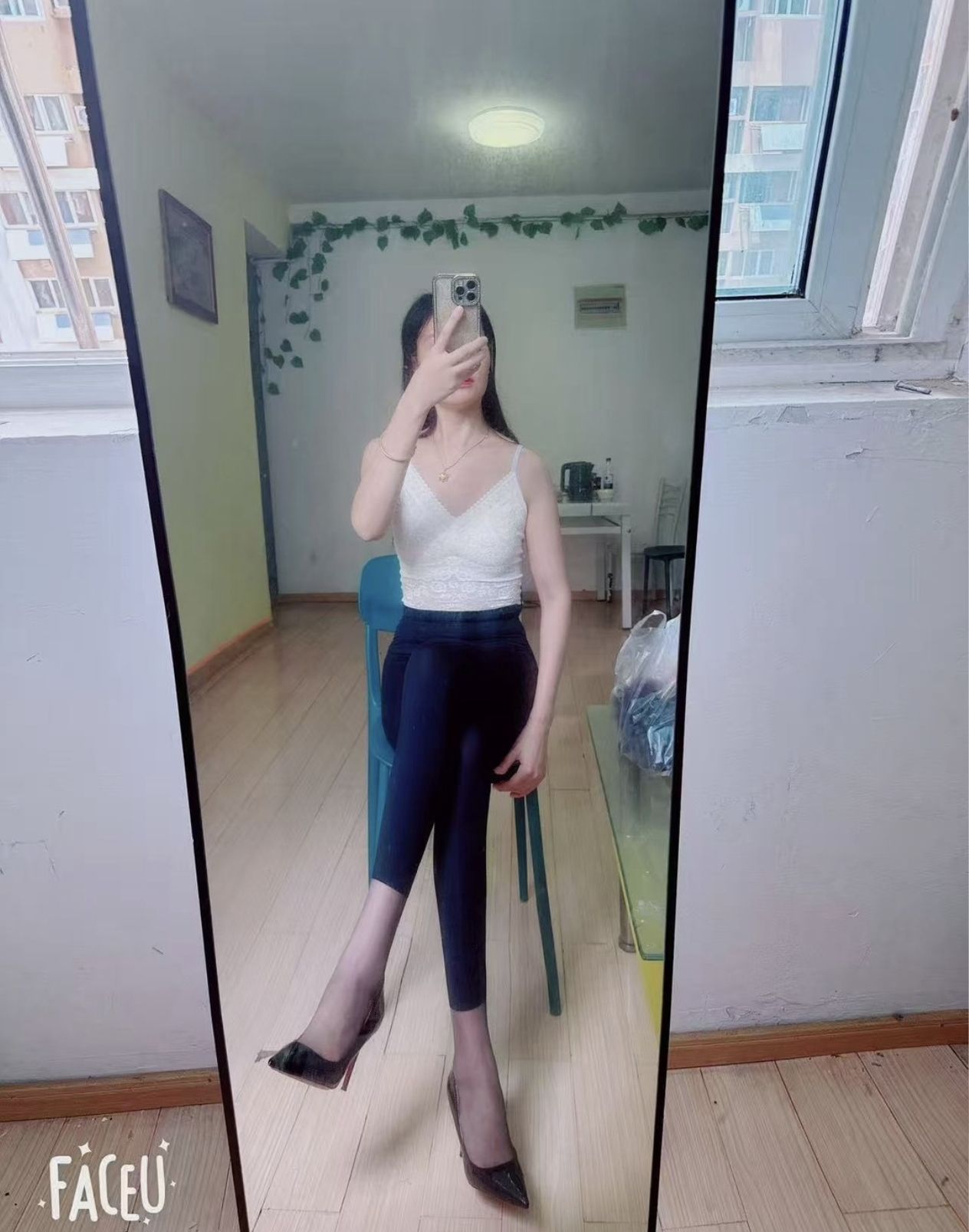 长腿少妇兼职92配图2