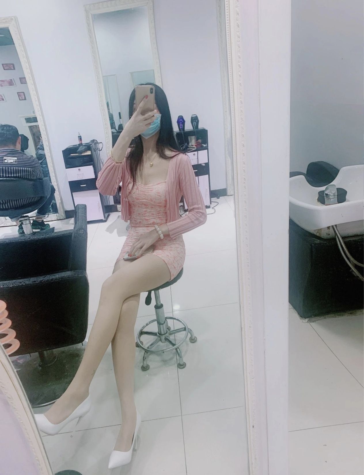 长腿少妇兼职92配图3