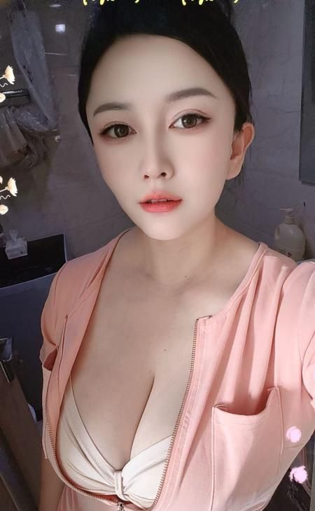 大奶乳交女王-买色网