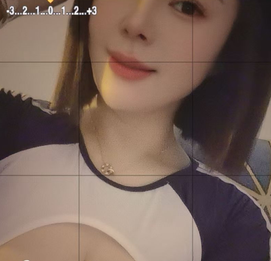 津南漂亮白嫩御姐配图2