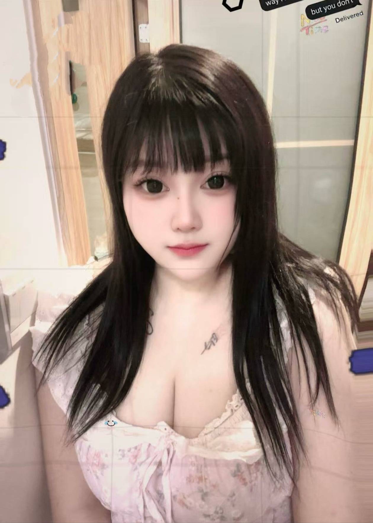 江宁肥臀巨乳微胖嫩妹配图1