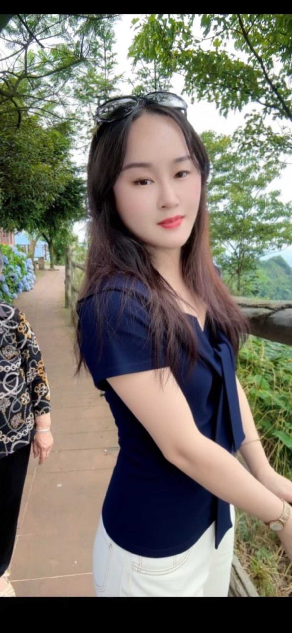 楼凤少妇梦舒配图4