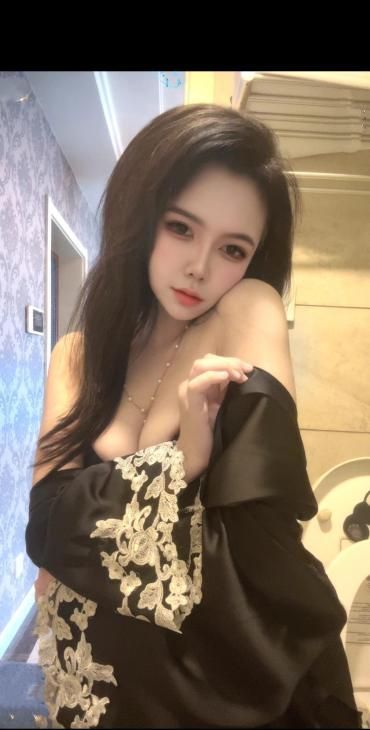 迷人风骚少妇配图3