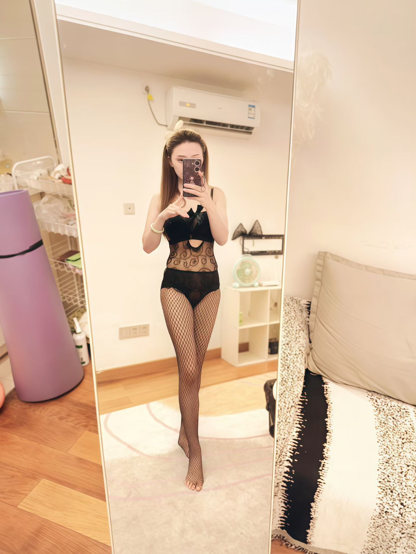 E奶肉臀丹妮老师配图3