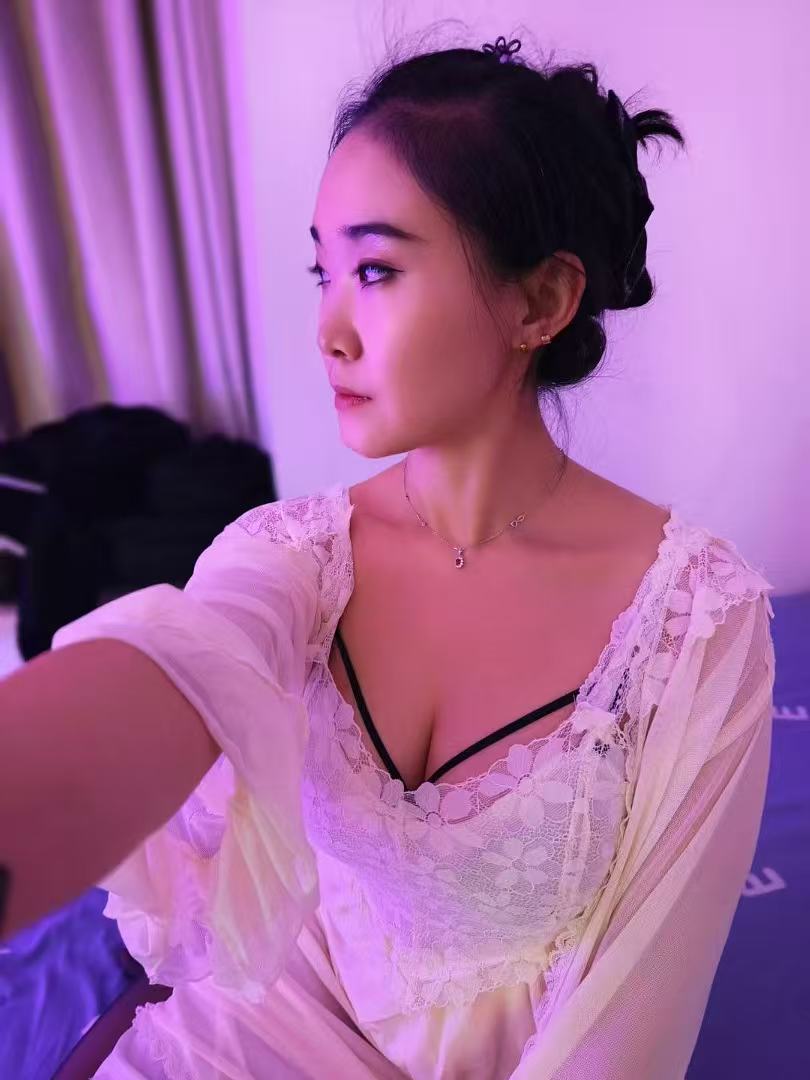 天宁区黑丝少妇配图1