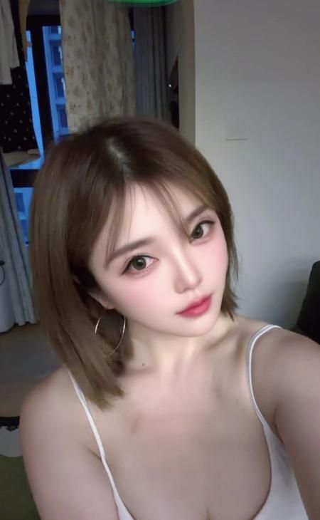 短发美胸白嫩兼职姐姐-买色网