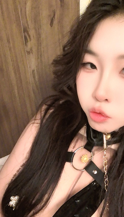 巨乳老师配图3
