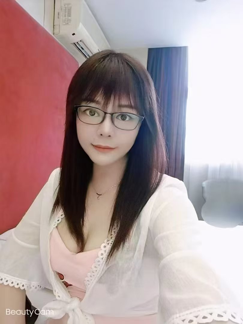 颜值大奶美御姐配图1