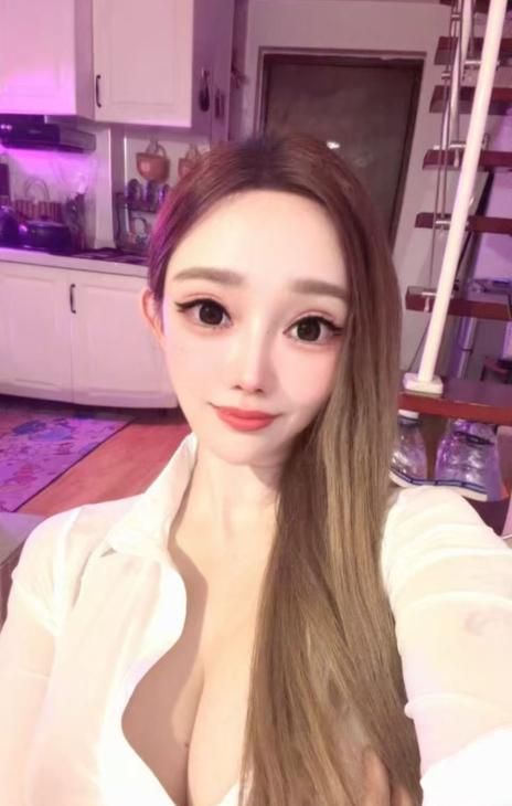 河东肛交丰满沐沐配图1