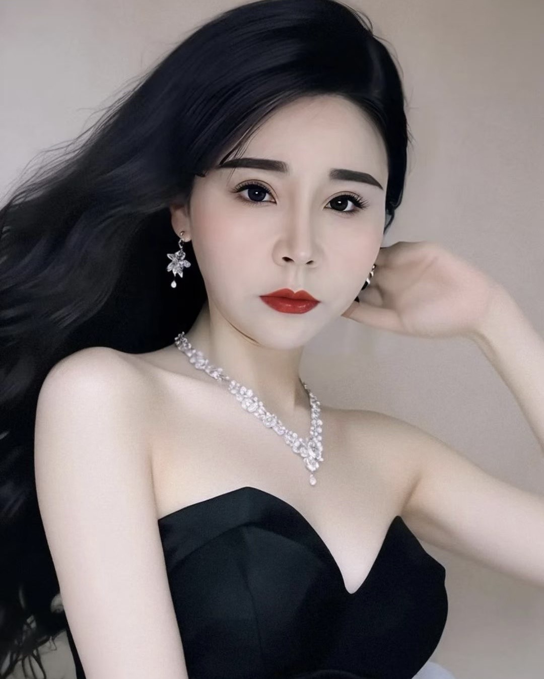 南通崇川区兼职大胸少妇配图1