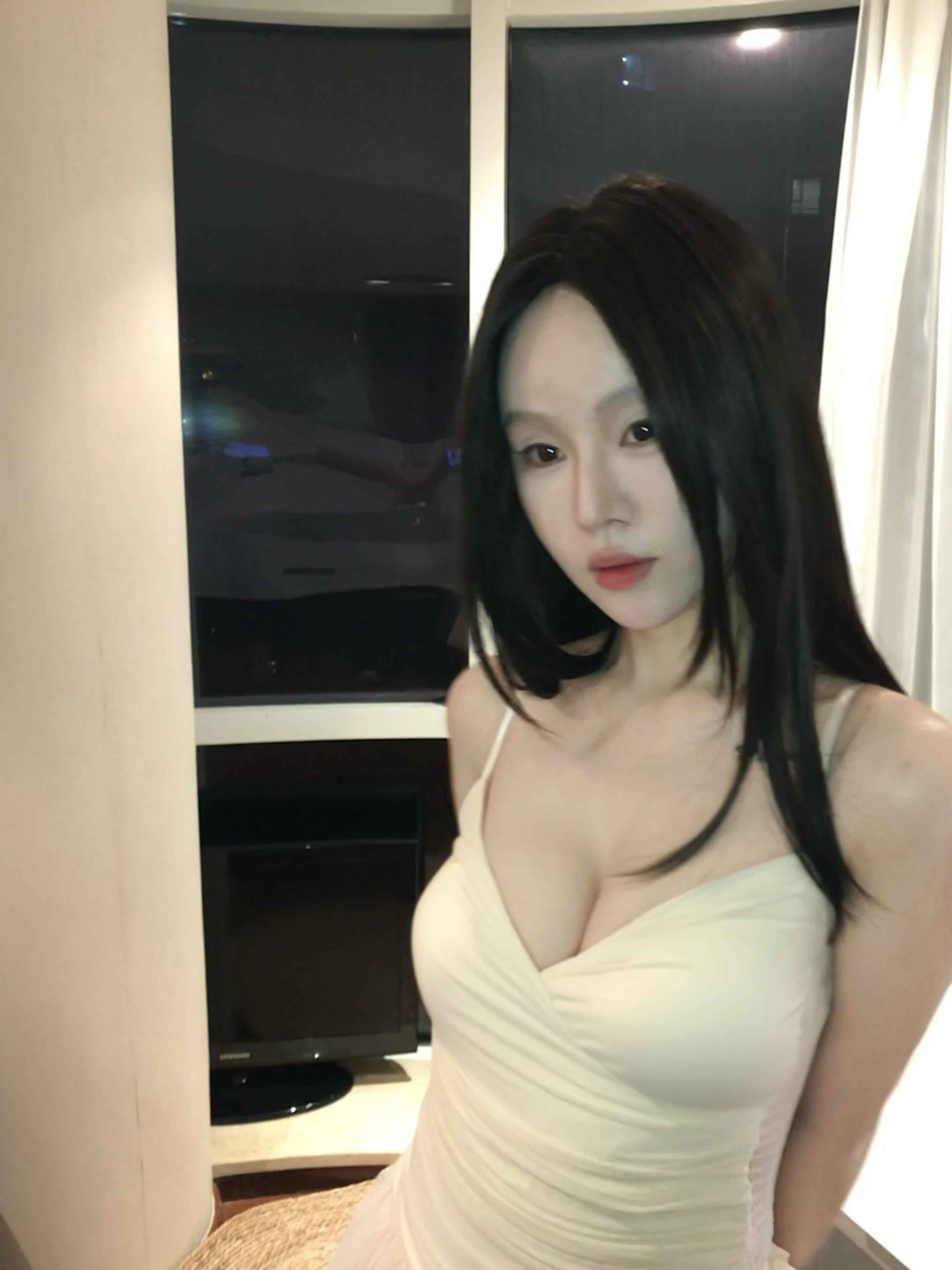 温柔清纯颜值服务嫩妹配图1