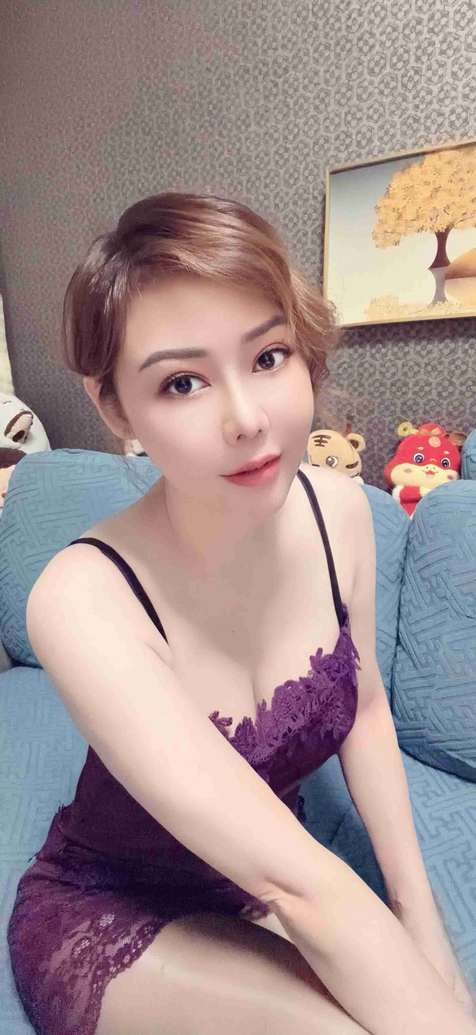 朝阳气质美少妇配图1