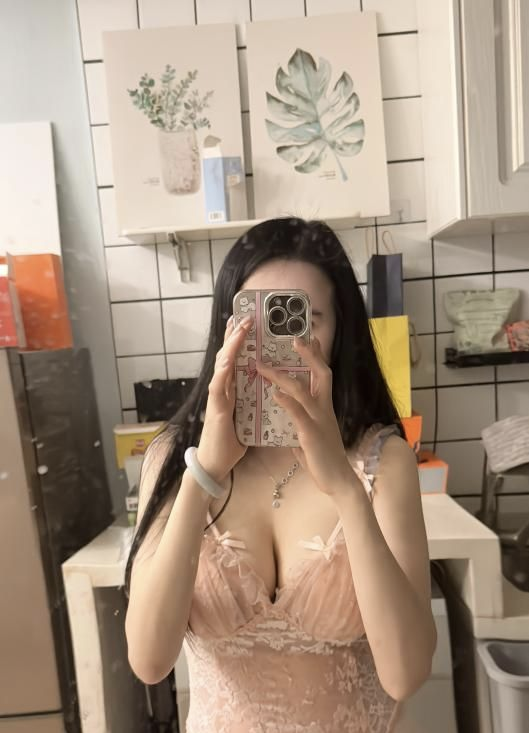西湖区大奶妹婷婷配图2