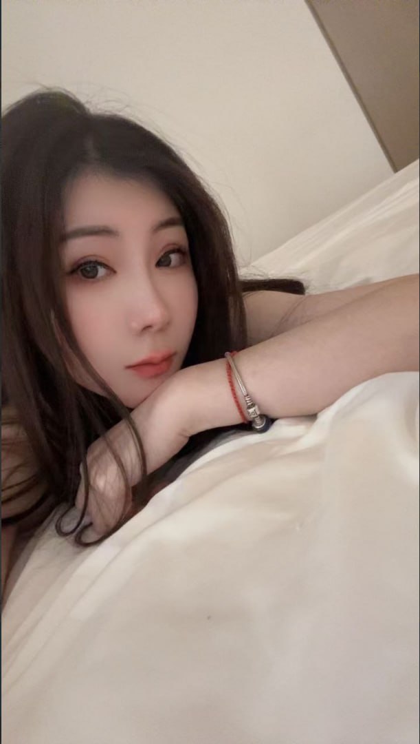 虹口风情老板娘配图1