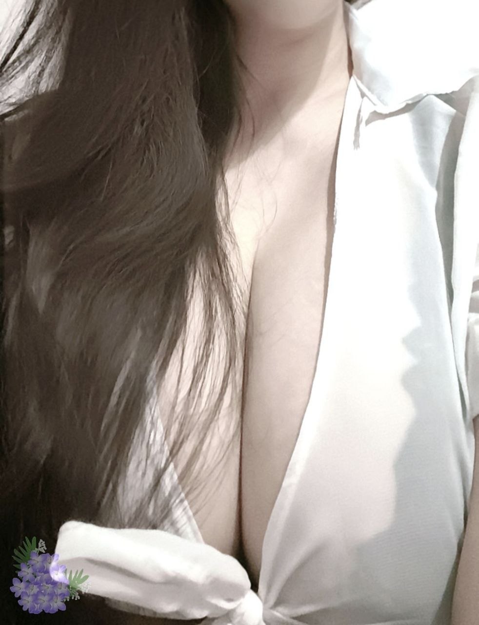 岱岳区性感眼镜荡妇配图2
