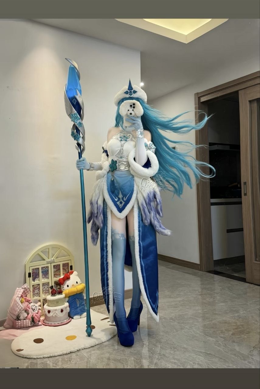 一个还算比较绿的coser ，没有纹身，也不是精神小妹，单纯的coser-买春楼