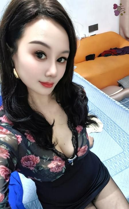 大波御姐配图1
