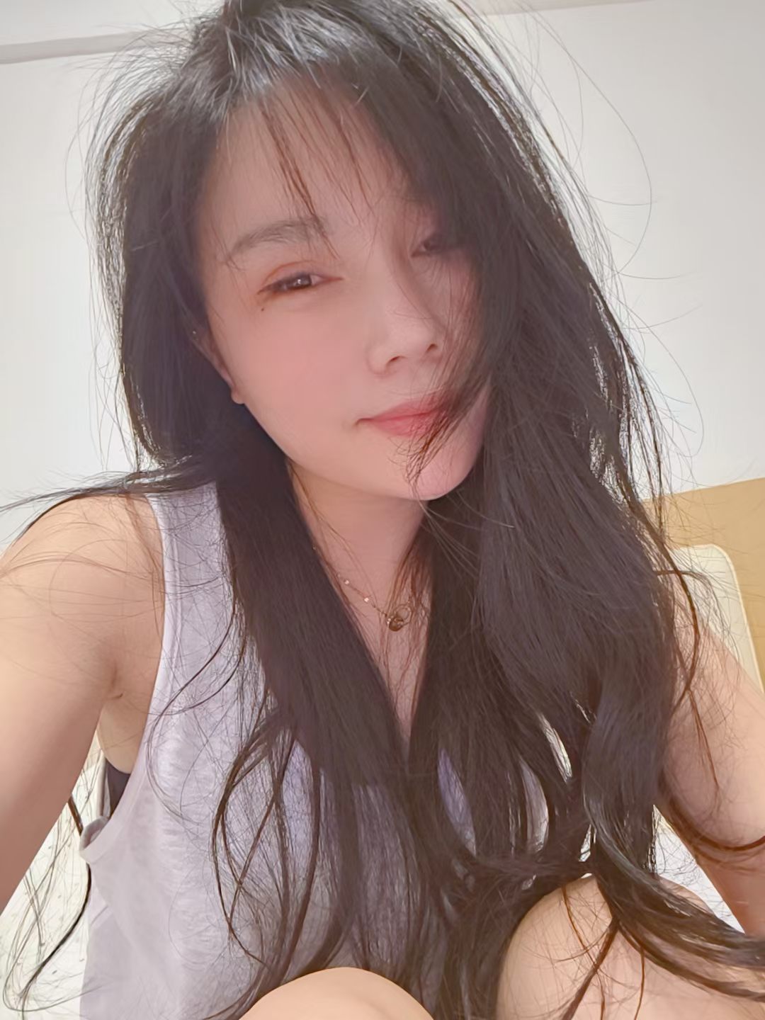 坂田极品细腰大波美女配图1